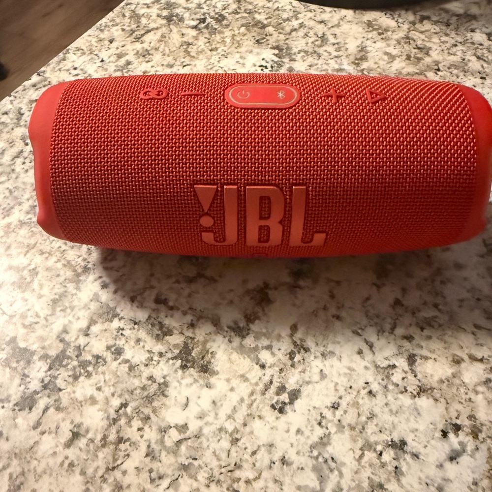 JBL Charge 5 Bluetooth Speaker